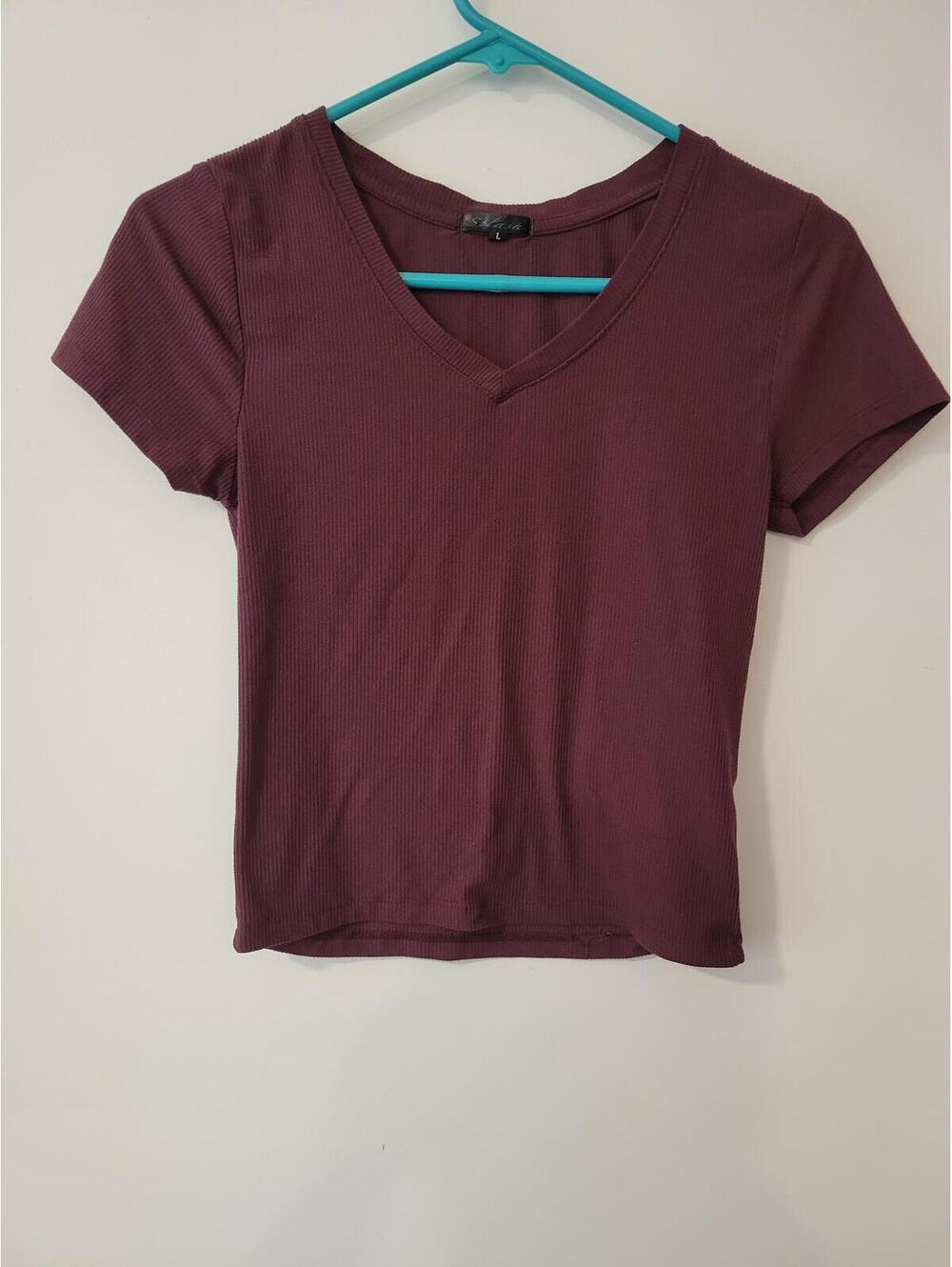 Splash Ribbed V-Neck Short Sleeve Crop Top Size L